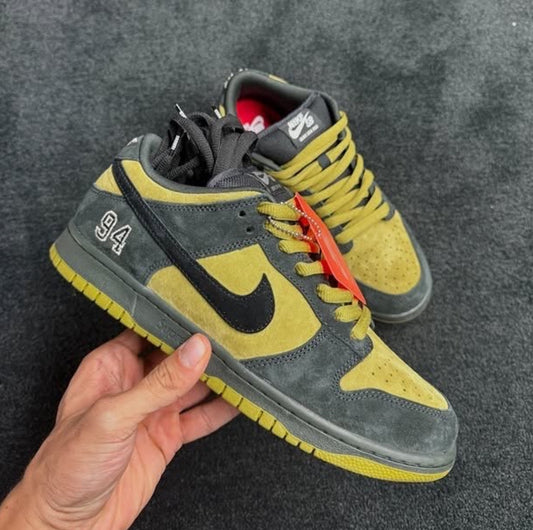 Nike SB Dunk Low Supreme 94 Camper Green