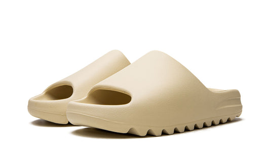 Yeezy Slide Bone (2022/2023 Restock)