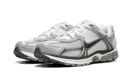 Nike Zoom Vomero 5 Metallic Silver