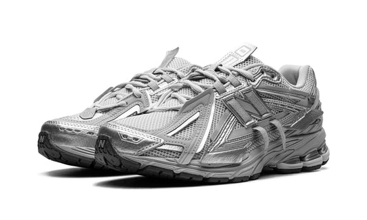 New Balance 1906A Concrete Silver Metallic