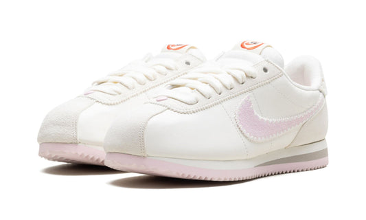 Nike Cortez Valentine's Day (2025) (Women's)