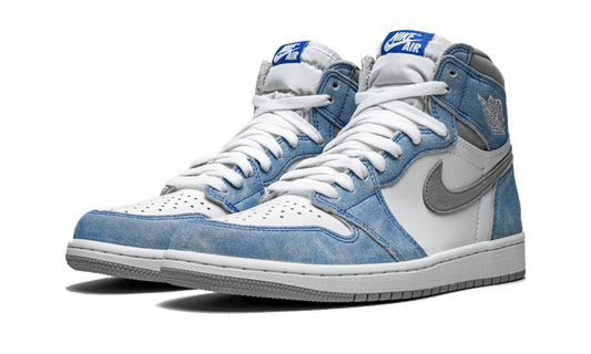 Air Jordan 1 Retro High OG Hyper Royal