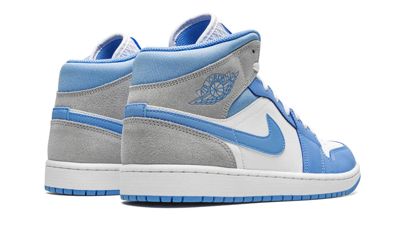 Aj1 mid bleu hot sale