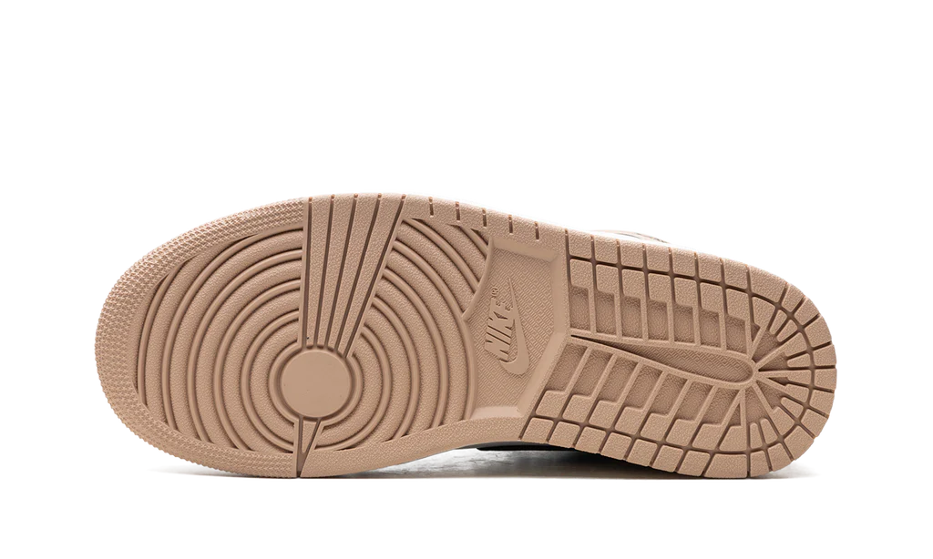 Air Jordan 1 Retro High OG Latte