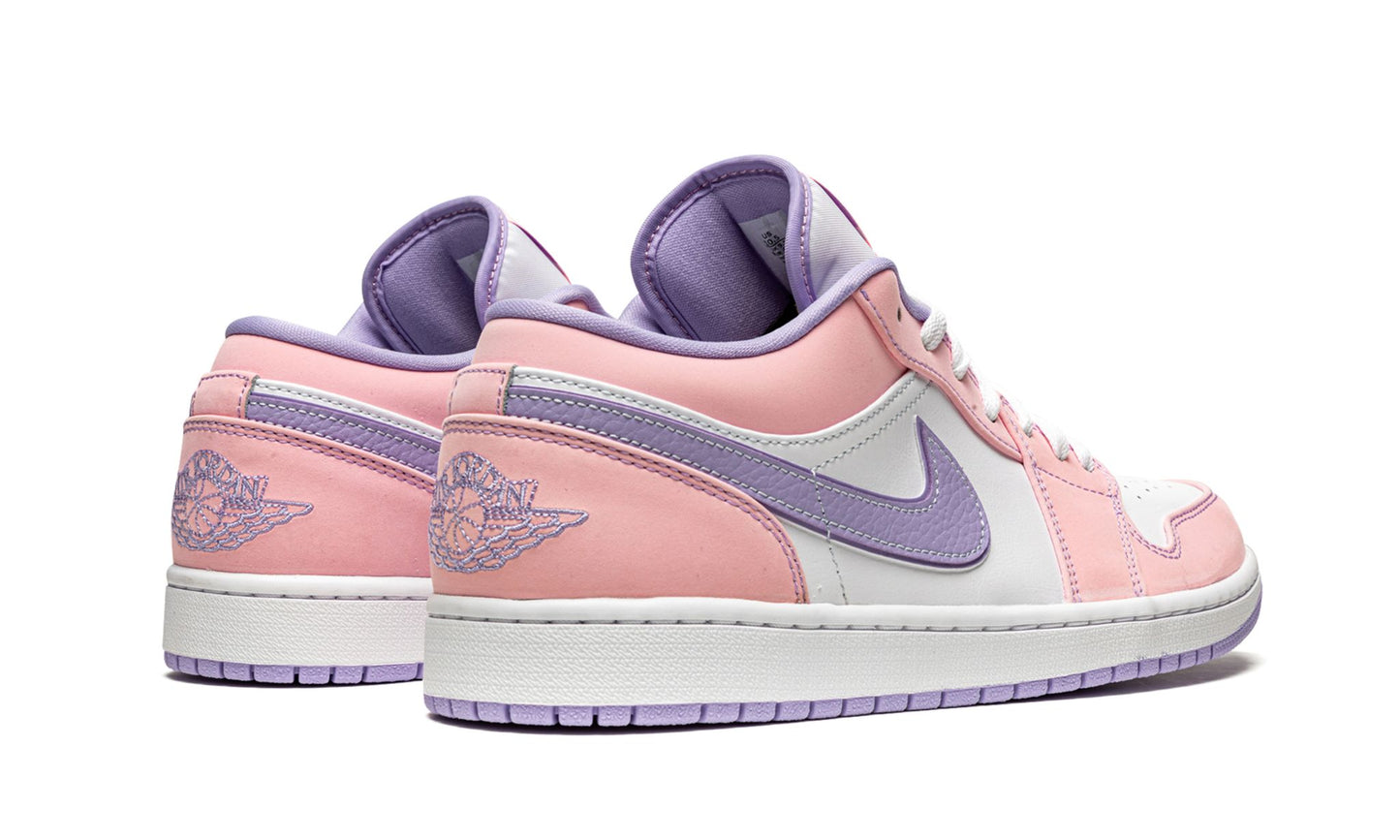 Air Jordan 1 Low SE Arctic Punch