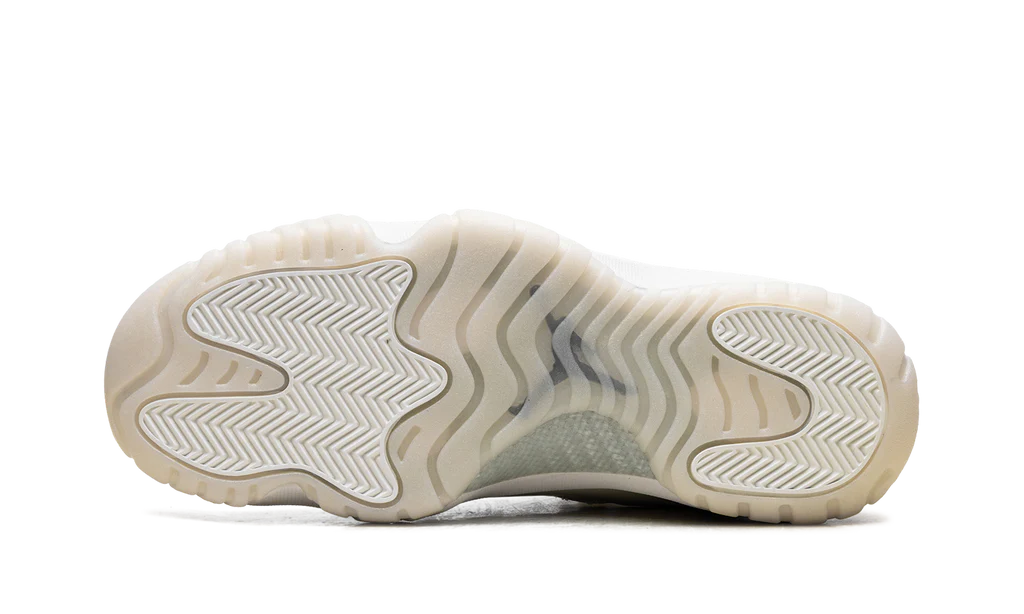 Air Jordan 11 Retro Pearl (Women's)
