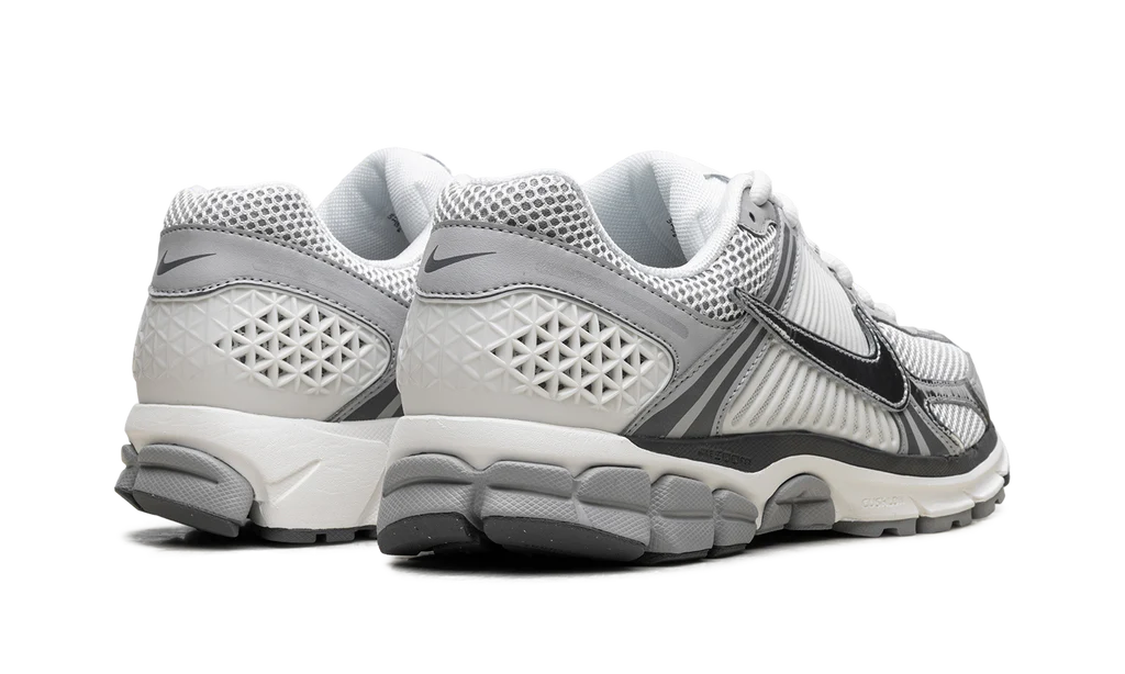 Nike Zoom Vomero 5 Metallic Silver