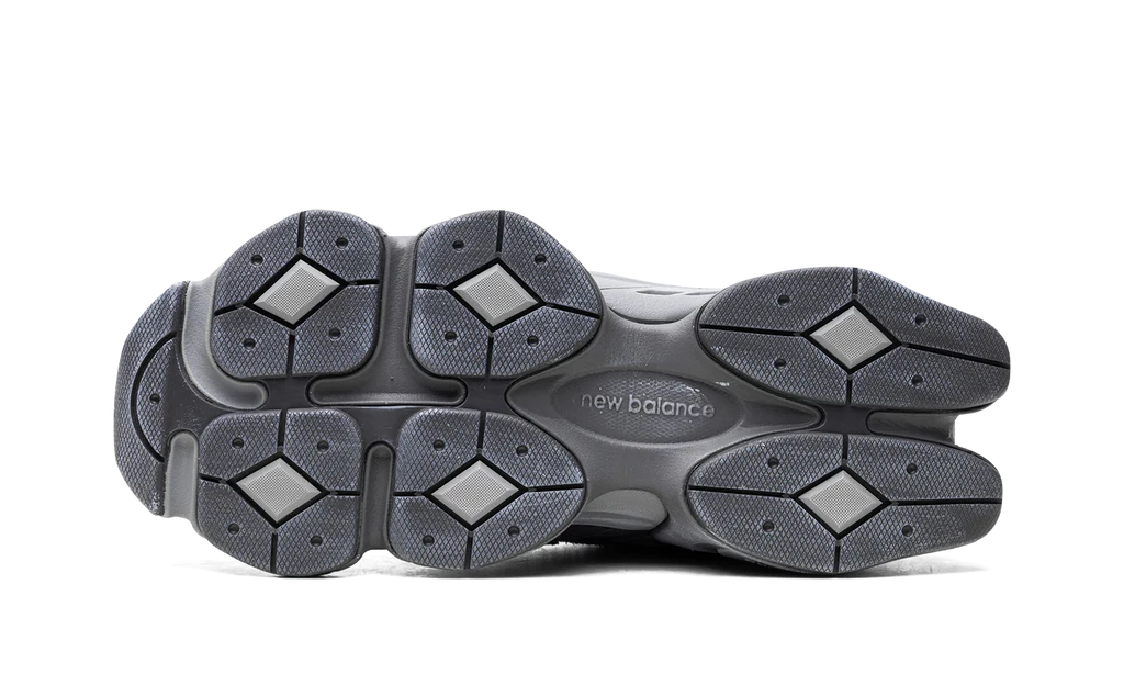 New Balance 9060 Magnet