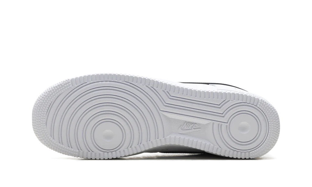 Nike Air Force 1 Low Supreme White Black