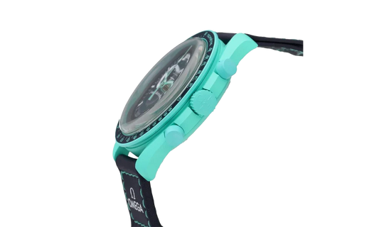 Swatch x Omega Bioceramic Moonswatch Mission On Earth Polar Lights SO33L103