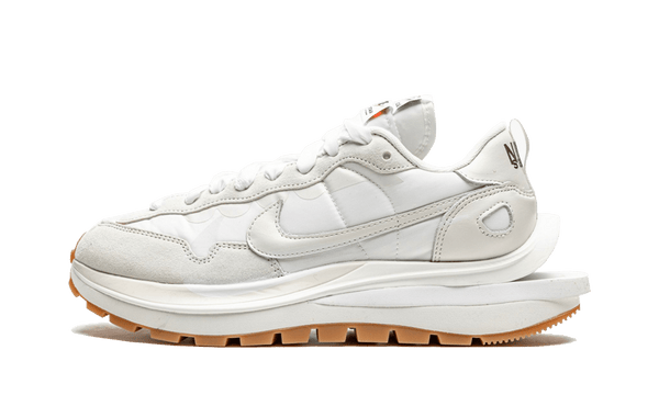 Nike Vaporwaffle sacai Sail Gum